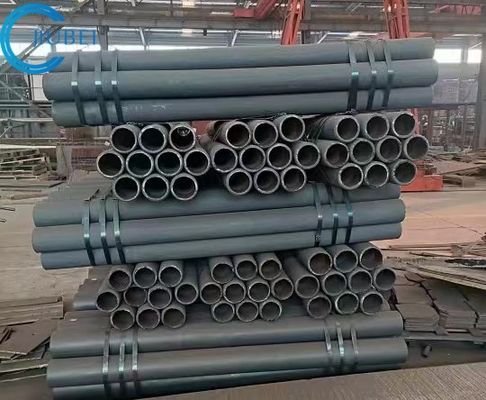 Q235 Tubo de metal revestido con material de aleación resistente al desgaste Largo rango de 1m - 12m según lo solicitado