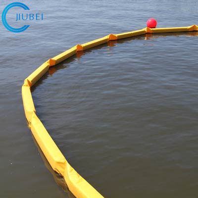 La espuma del auge de Marine Net Log Floating Pollution del río llenó