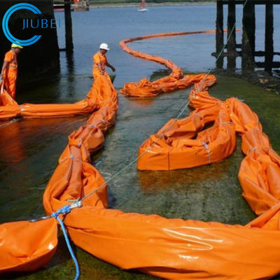 La espuma del auge de Marine Net Log Floating Pollution del río llenó