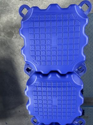 Ponto de polietileno de superficie azul no resbaladiza de 7 kg para uso marino