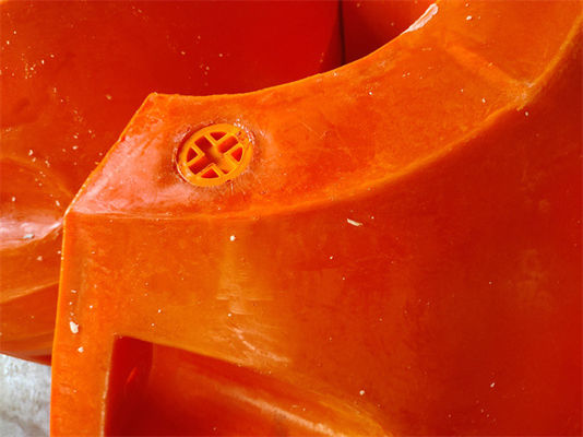 Floatador de tuberías de HDPE agrícola con conexión galvanizada en caliente