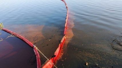 Método de instalación de las cadenas de respuesta ante derrames de emergencia de gestión de estanques/lagos de construcción de dragado marítimo 20 m/unidad Cortina de sedimento